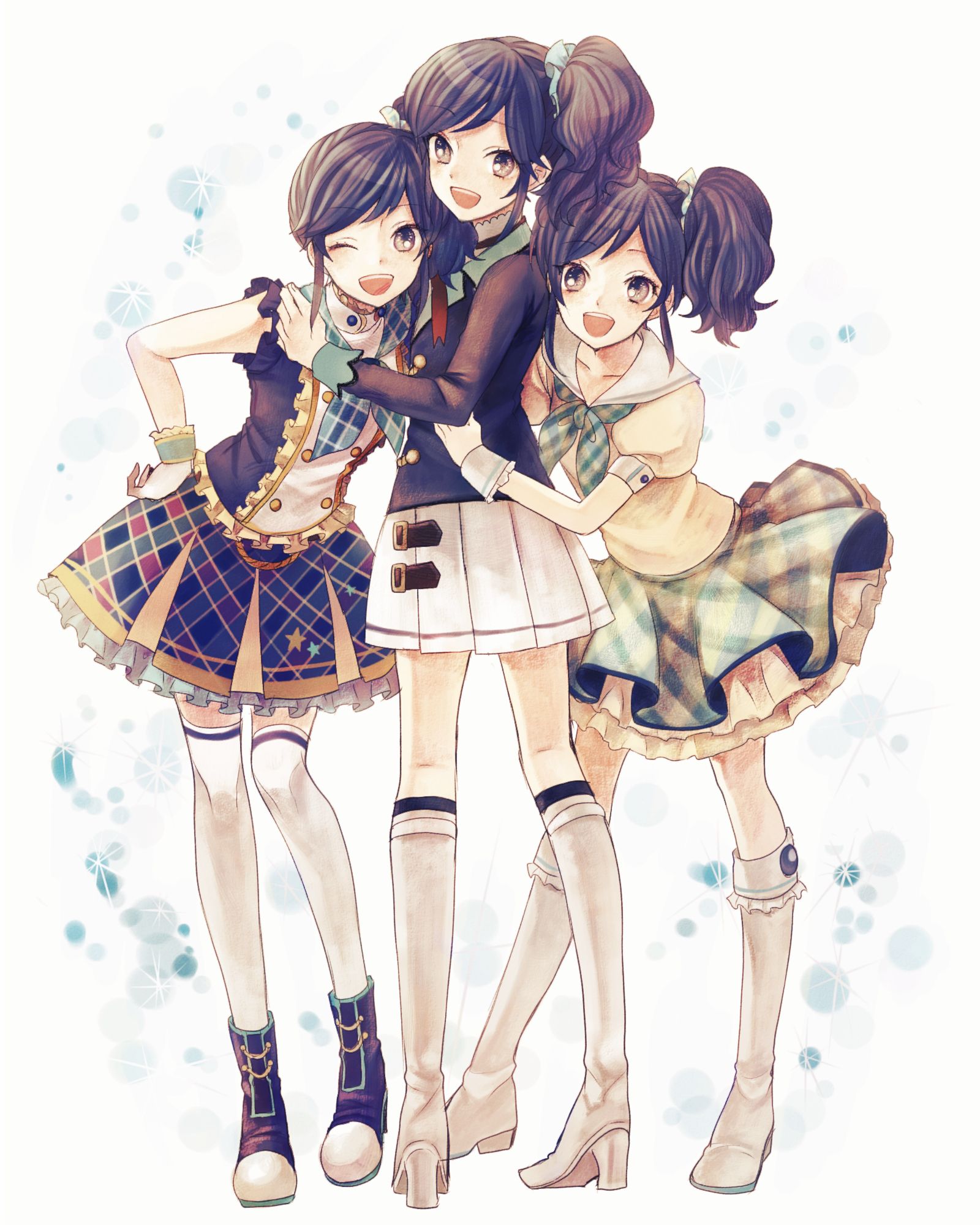 Три аниме девочки